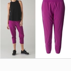 LULULEMON Women’s Tranquil Crop Regal Plum Lightweight Relaxed Size 2